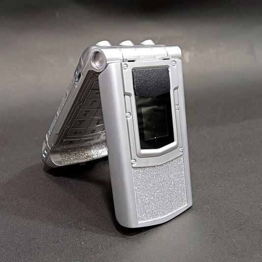Luxury Flip Phone – Flip Mobile Keypad – Dual Sim – Silver – Unboxed Like New